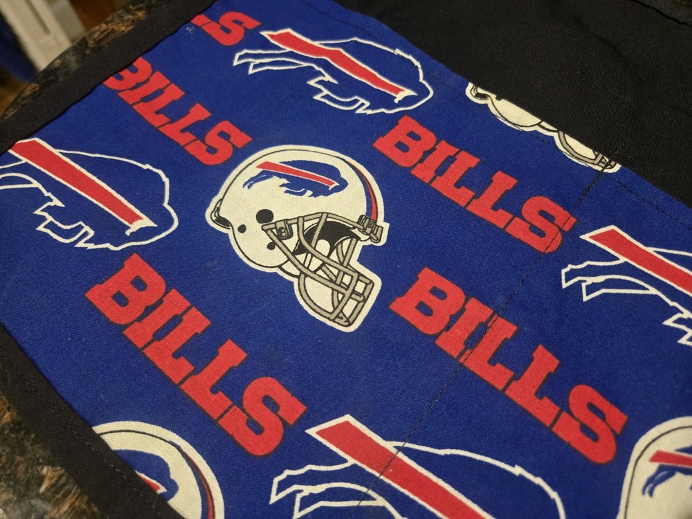 Buffalo Bills Adjustable Server Apron with 3 Pockets #gobills
