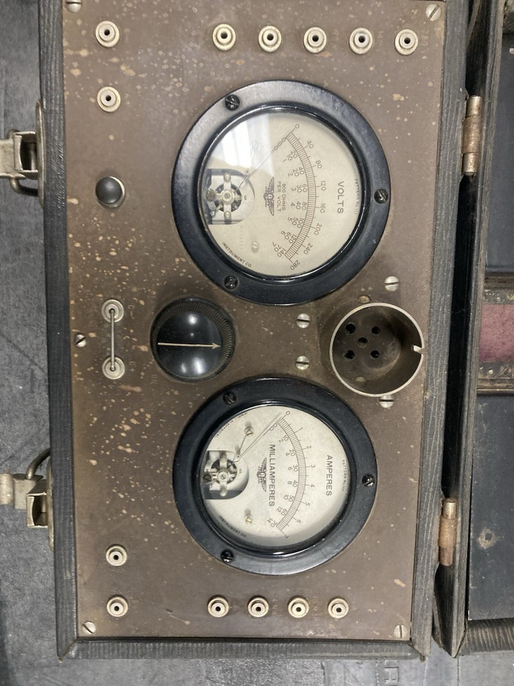 Radio Service Set. Vintage Tester Missing Probe. Untested