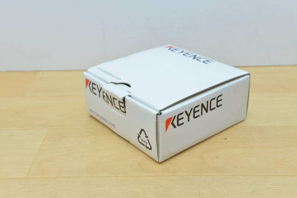 KEYENCE KV-DA40 PLC Digital Output Module USED