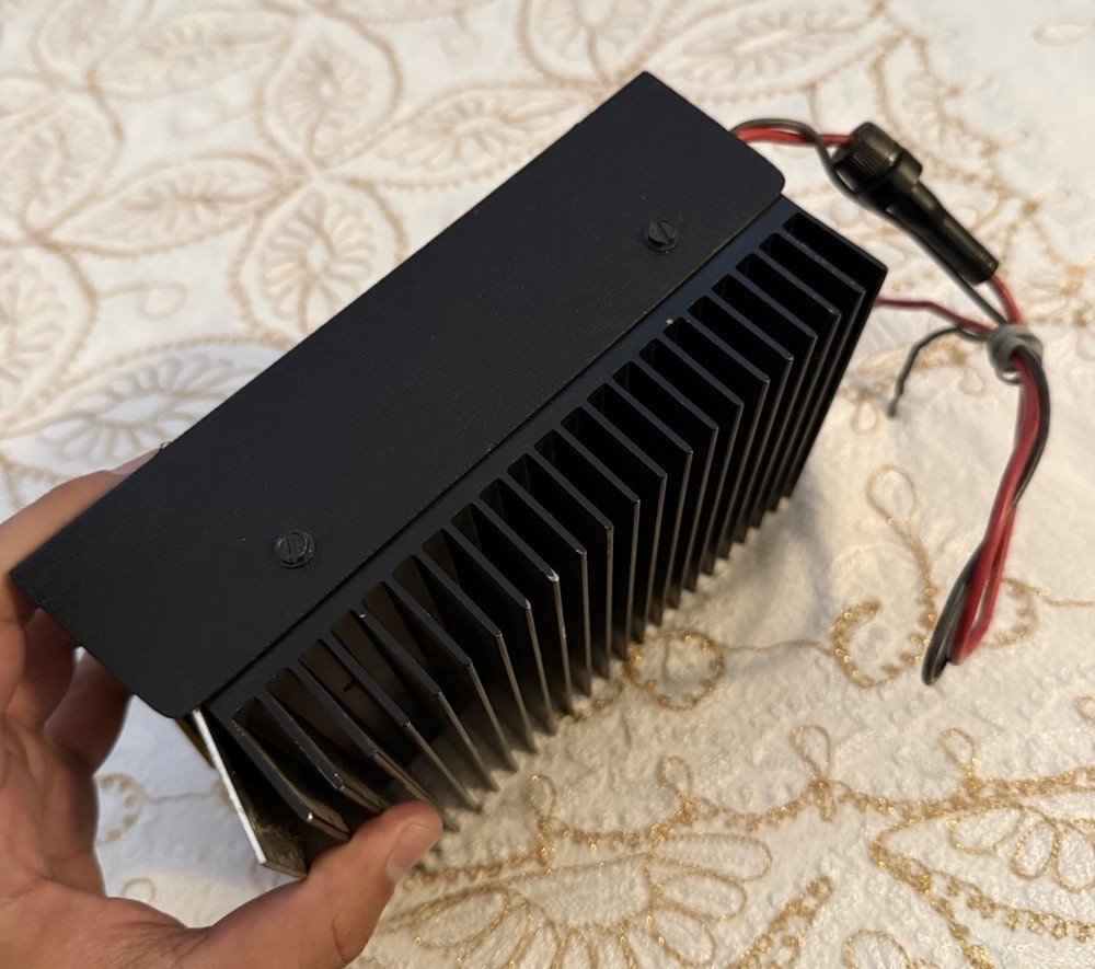 Outcom "The Force" 28.0-29.7 MHz Transmitter. UNTESTED