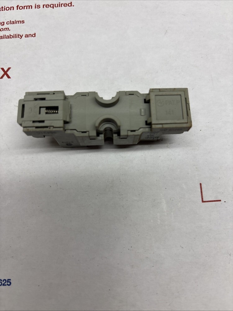 Idec Shib-05U Relay Socket 10 Amp 300V Used