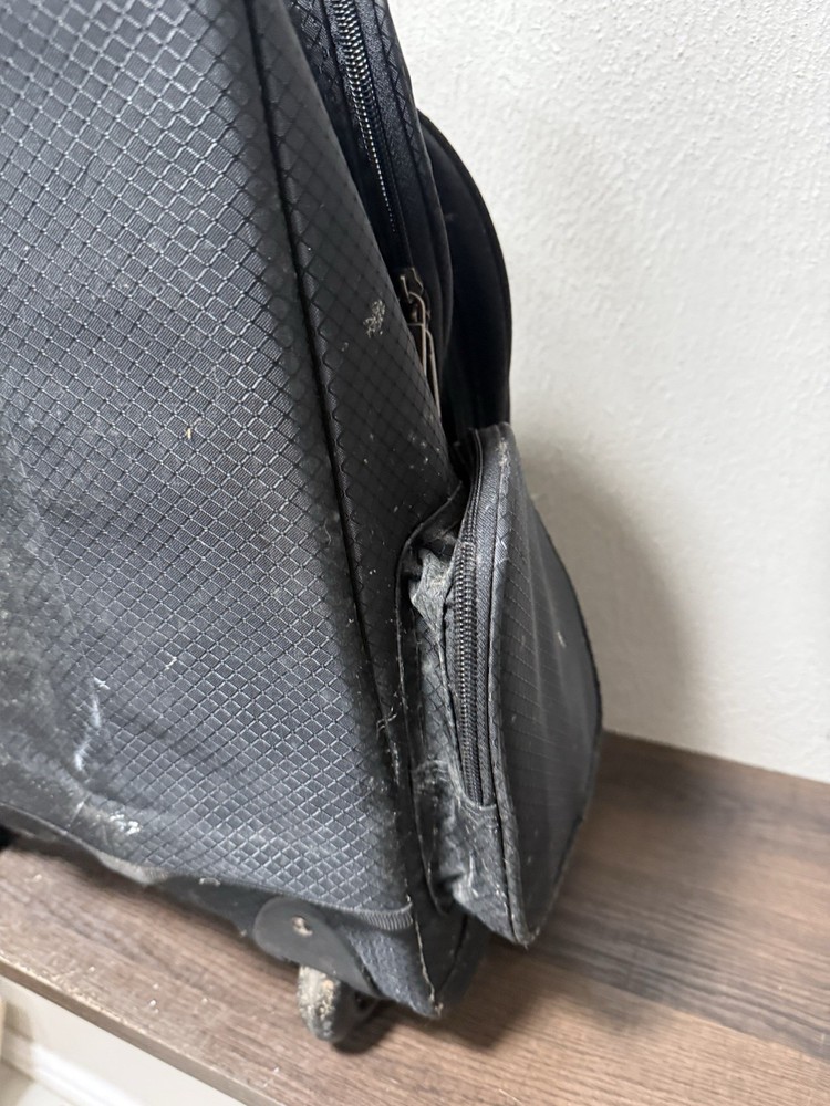 Storm Rolling Telescoping Thunder Roller Bowling Bag Black