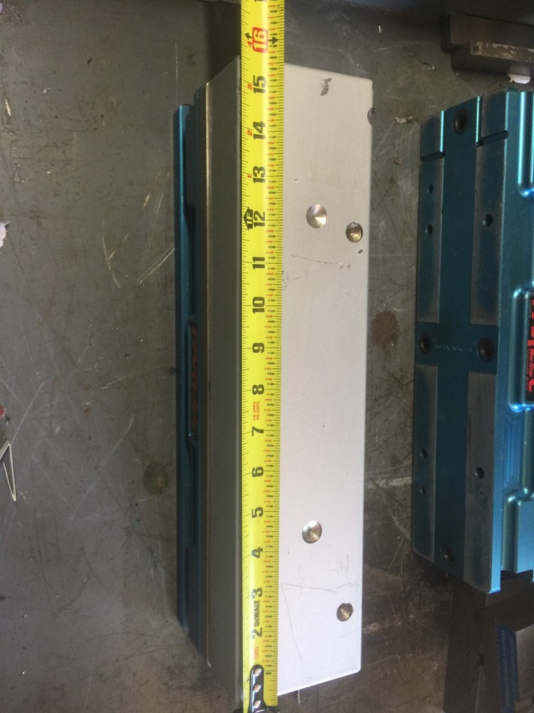 PARLEC 4 " VISE DOULE ACTION - SOLID JAW