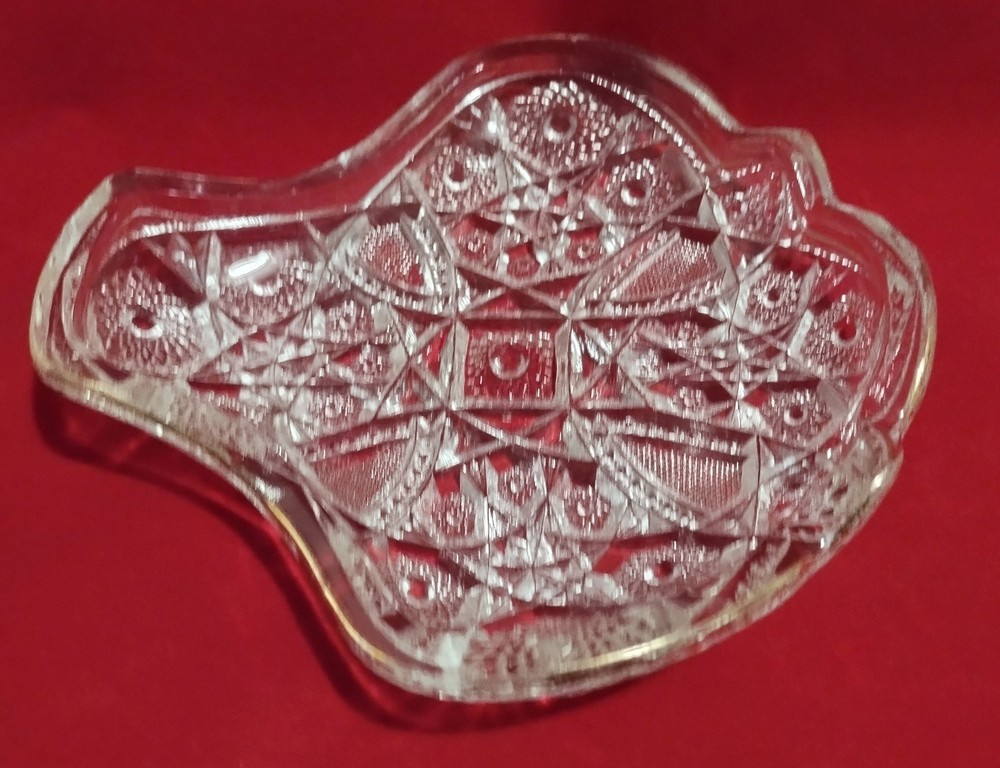 EAPG  McKee Fentec Pattern Clover Candy Dish  Prescut Gold Trim   7 .5"