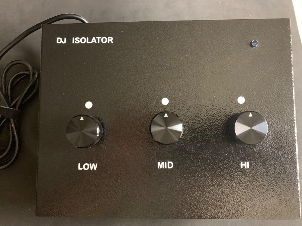 3 BAND STEREO DESKTOP DJ TONE FREQUENCY ISOLATOR