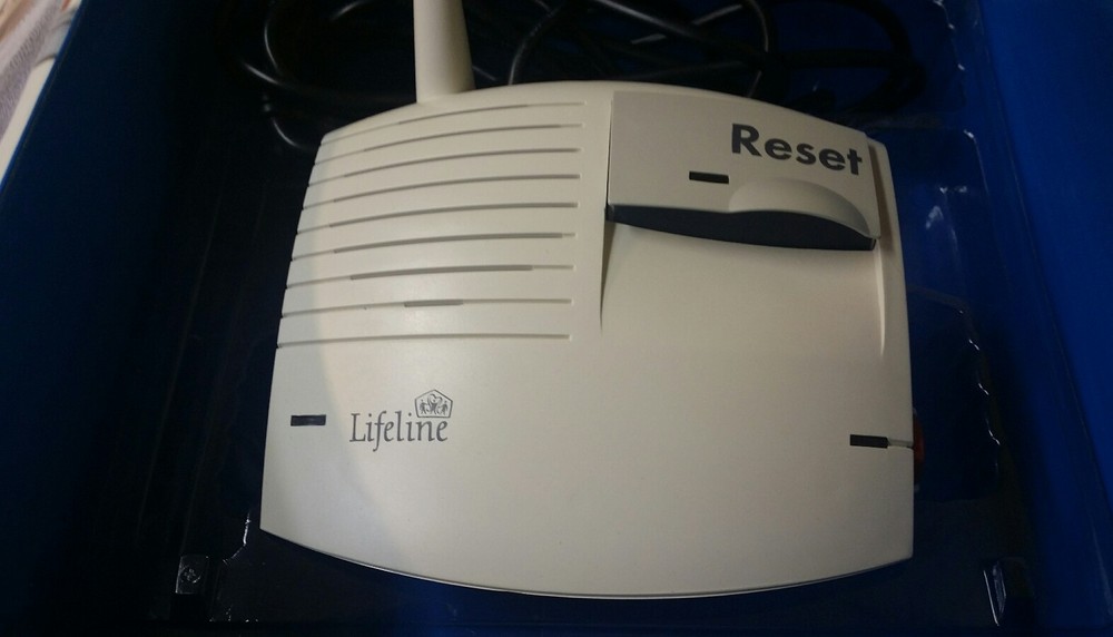 Philips Lifeline Communicator Unit 6800XT Tested -