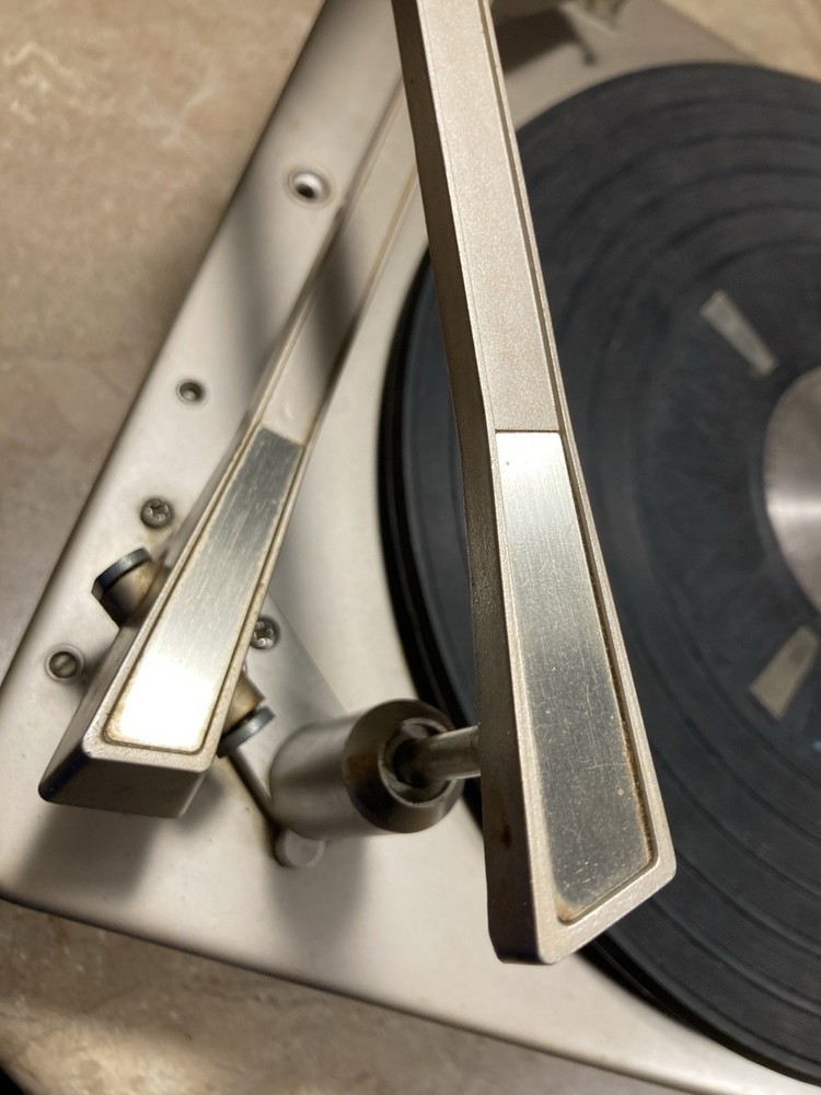 Vintage Micromatic W620 02-01 Record Player Changer Untested. Read Description