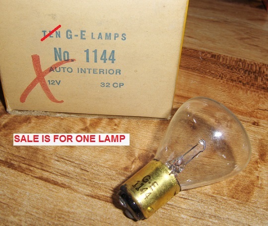 #1144 LAMP ***FREE SHIPPING***