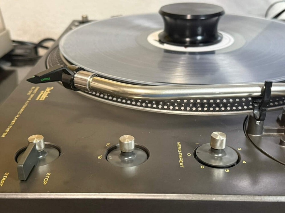 Technics SL-1310 Direct Drive Turntable Serviced [Deoxit] Tested - Auto Return
