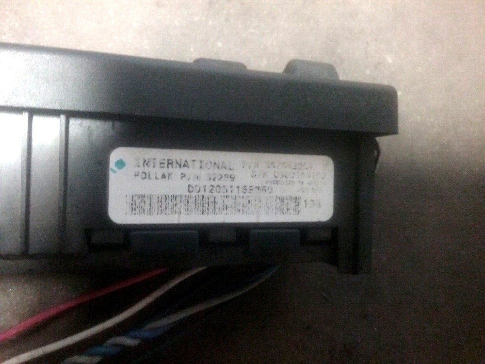 INTERNATIONAL SWITCH PANEL 3575432C4 , 32289