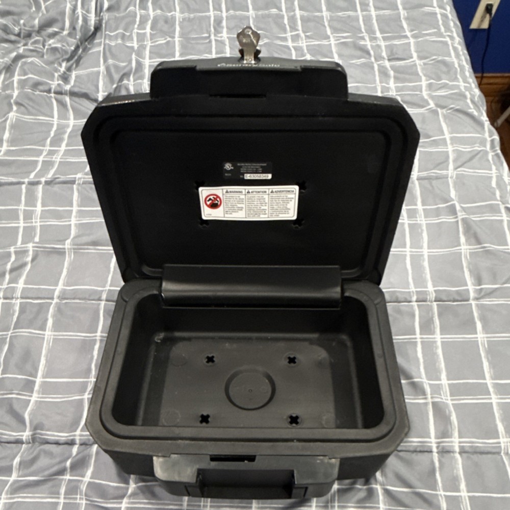 SentrySafe Lockable Personal Security Safe with Key Lock