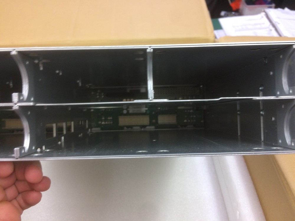 PROMISE TECHNOLOGY VTRAK E310S EMPTY CHASSIS LOCKABLE W KEYS