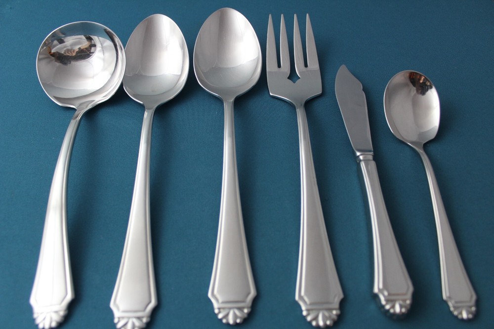 Oneida HENLEY Serving (6pc Set) Tablespoons Fork Ladle Stainless CUBE Mark