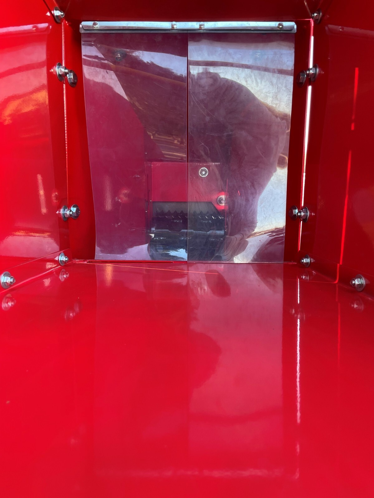 Jinma 8" Wood Chipper / Auto Feed / 3 Point mount / PTO Driven