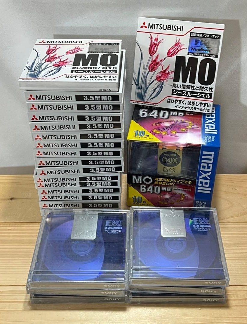 [ New ] MITSUBISHI MAXELL SONY MO 640MB Magneto Optical Disk lot of 33 260104