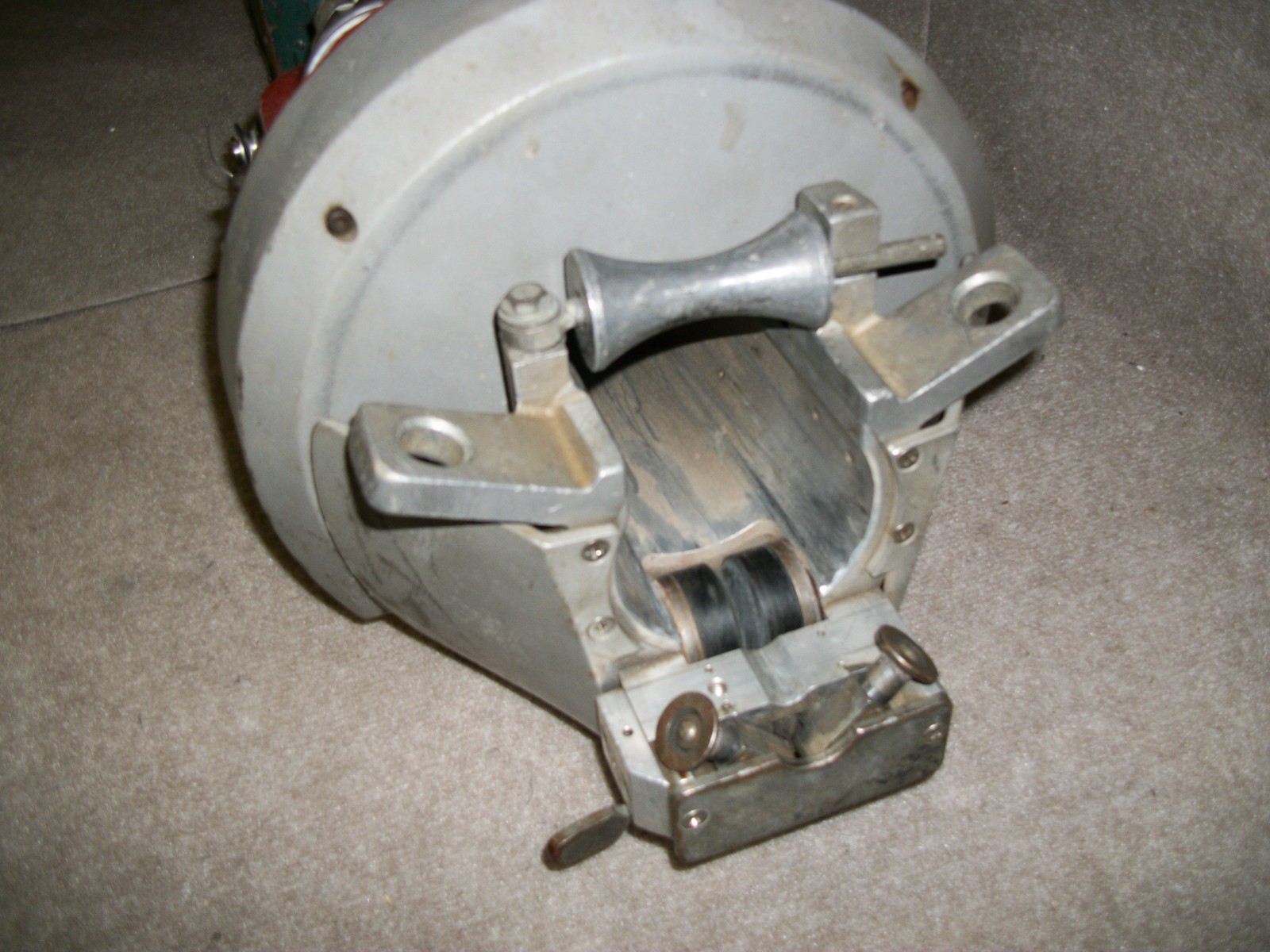 NICE CABLE SPINNING EQUIPMENT MODEL 1050 LINEMAN LASHER MACHINE WITH CASE