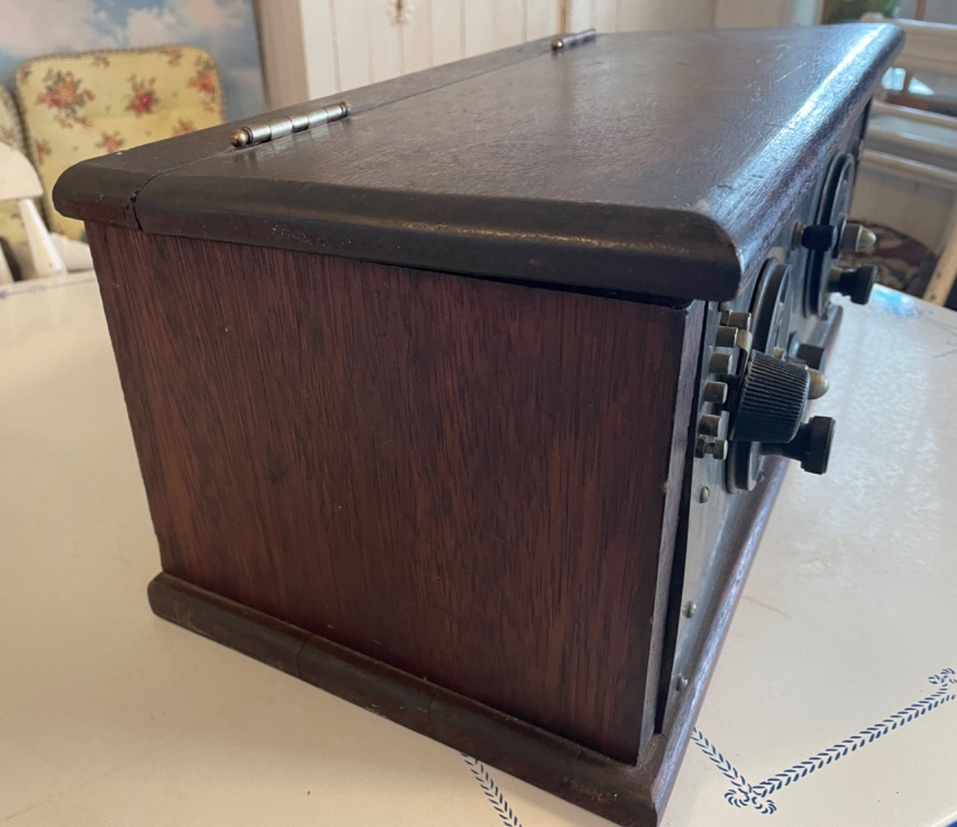 Vintage 1920s Unbranded Radio