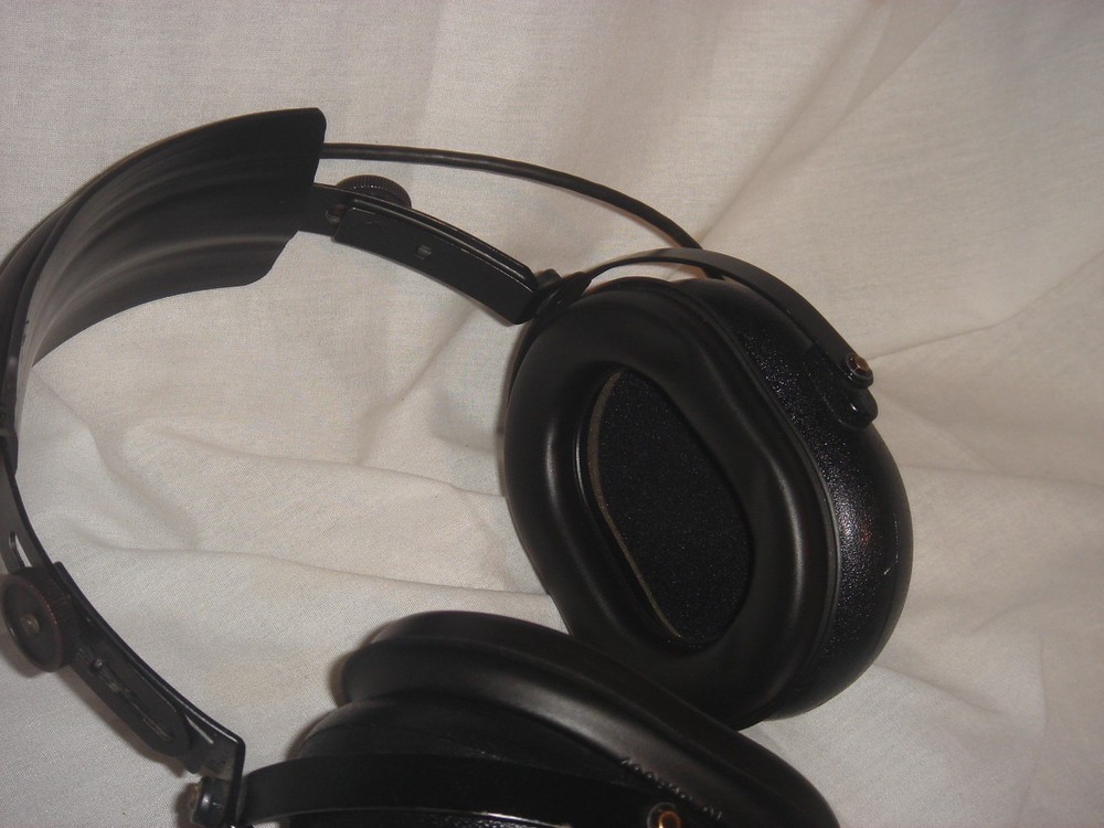 Astrocom Electronics Microphone Dynamic M-87/AIC DYNAMIC Aviation Headset