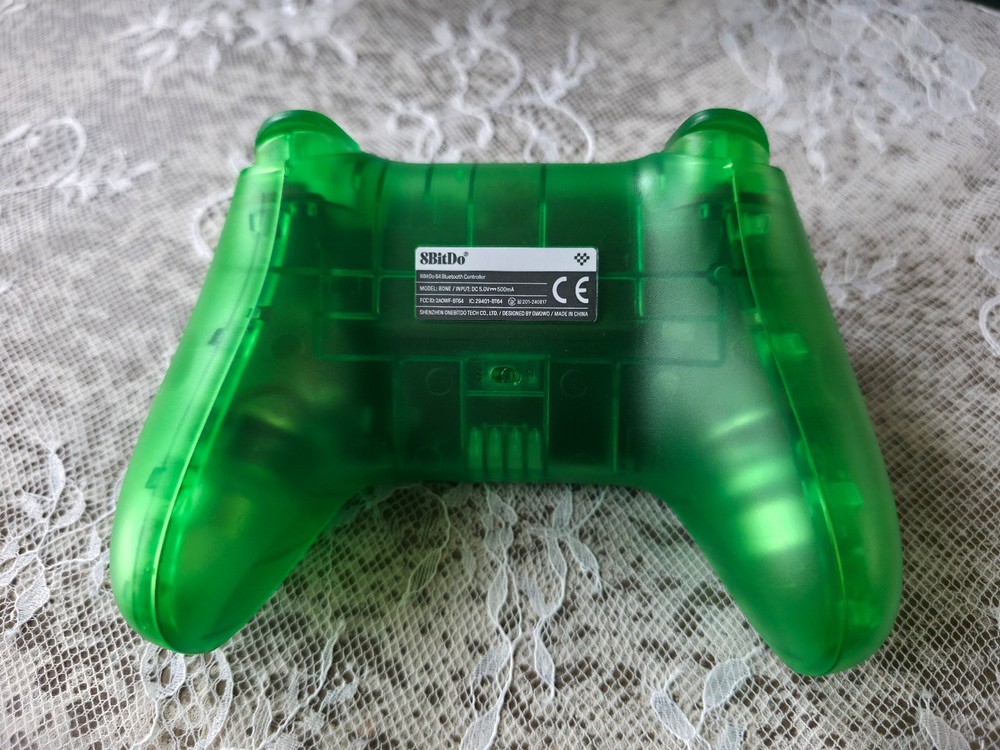 8BitDo Controller - Funtastic Edition - Jungle Green NINTENDO 64 Switch 2
