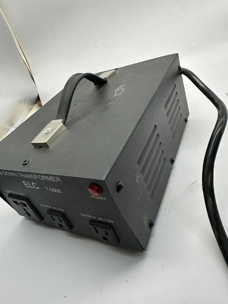 5000W ST-5000 Step Up Step Down Transformer 110V to 220V