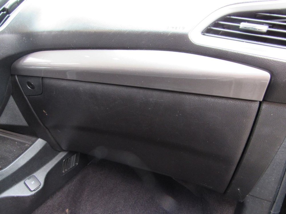 EDGE      2020 Glove Box 1068585