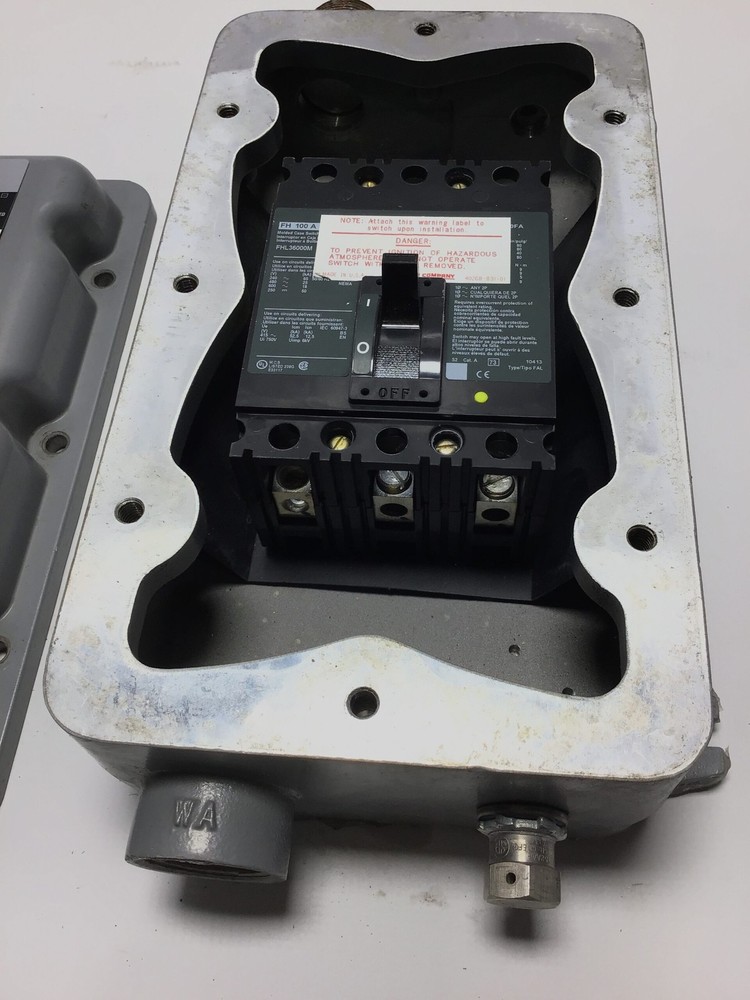 Square D Enclosed Disconnect Switch 100A 3-Pole 600VAC