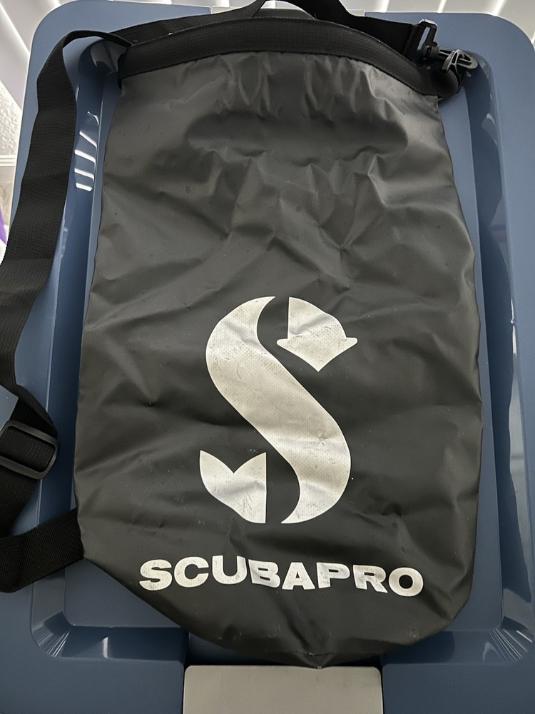 scubapro scuba dry bag 15L
