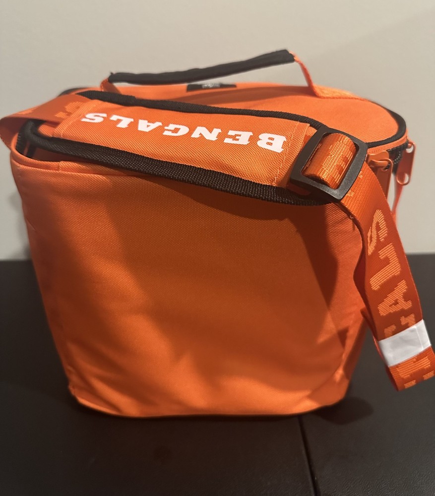 NWT IGLOO Cincinnati Bengals Square Lined 4-Pack Cooler