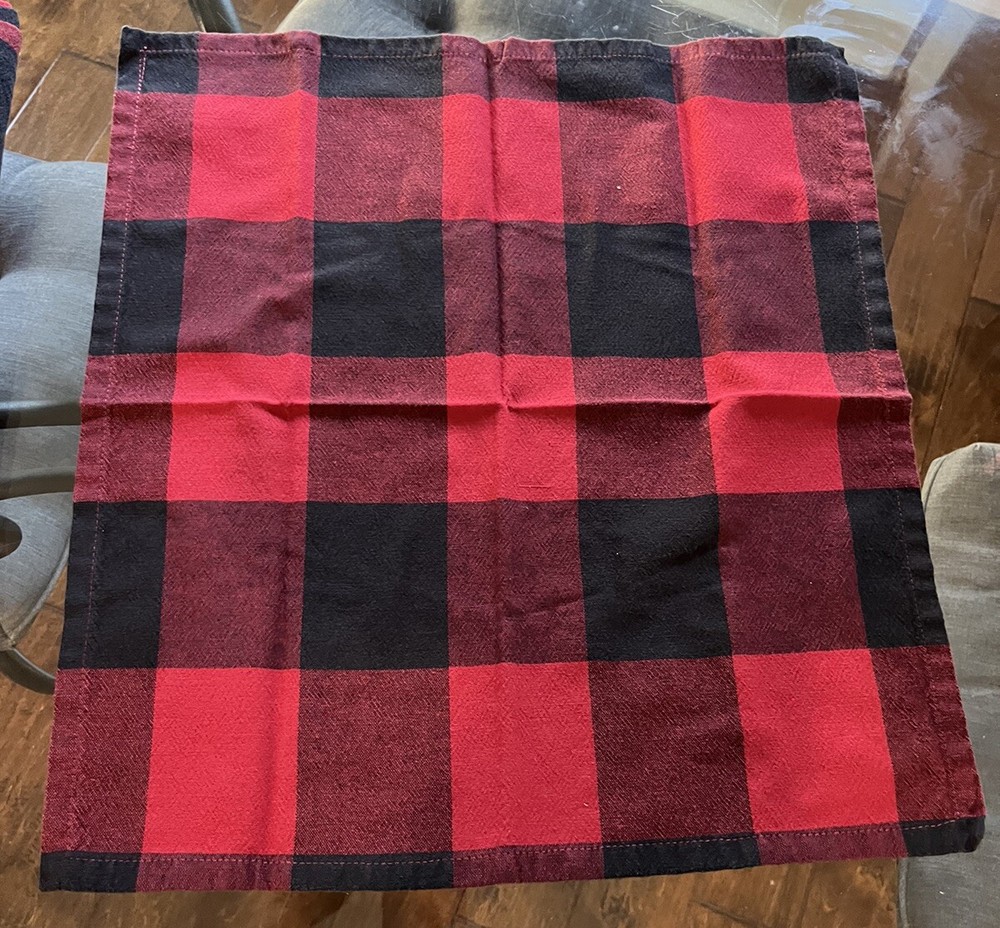 Buffalo Plaid Table Linens