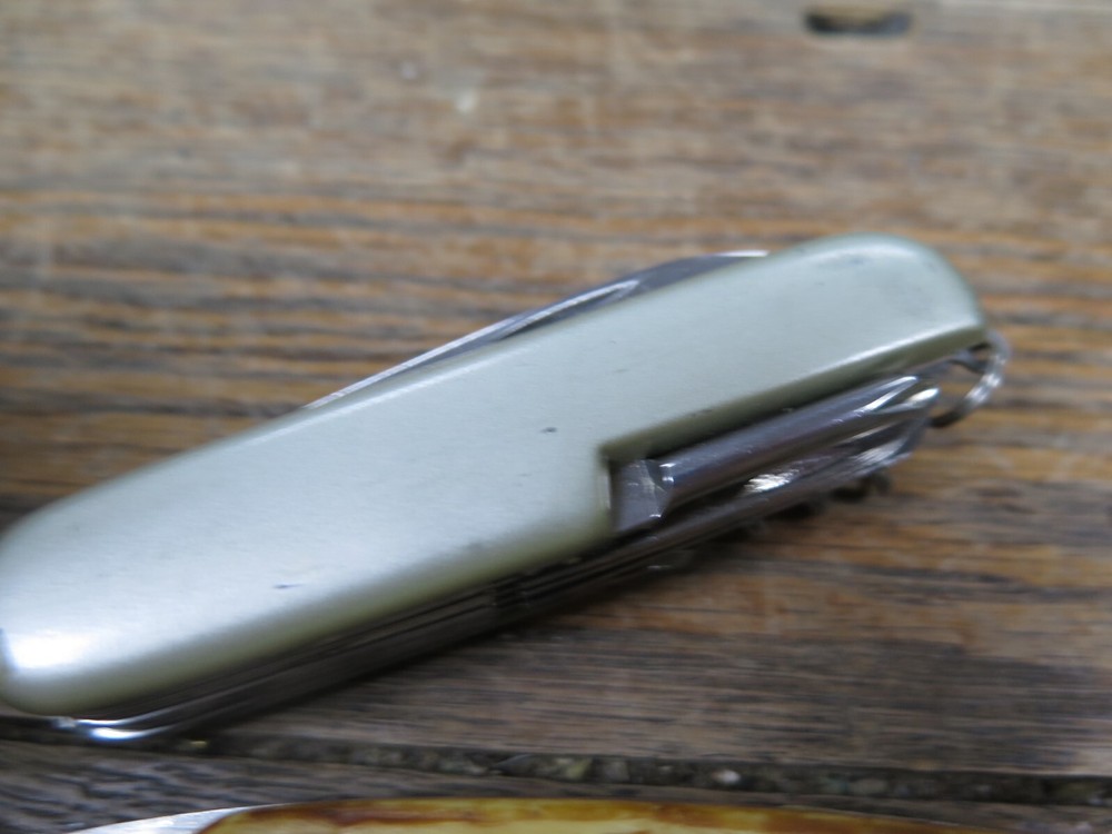 5 Assorted Multi-tool Knifes Bundle Kobalt Names Wood Plastic