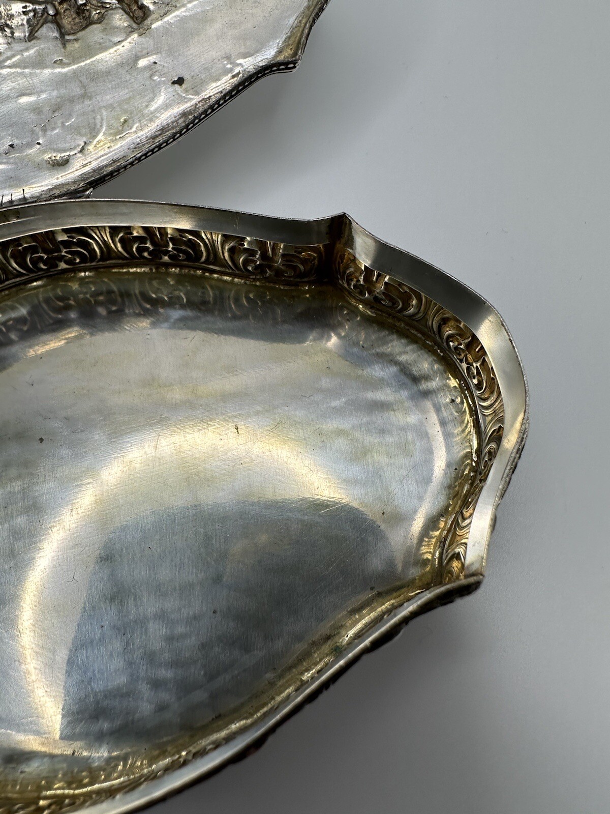 ANT 1600s Augsburg German / Hanau 800 Silver Cherub Repousse Jewelry Casket 157g