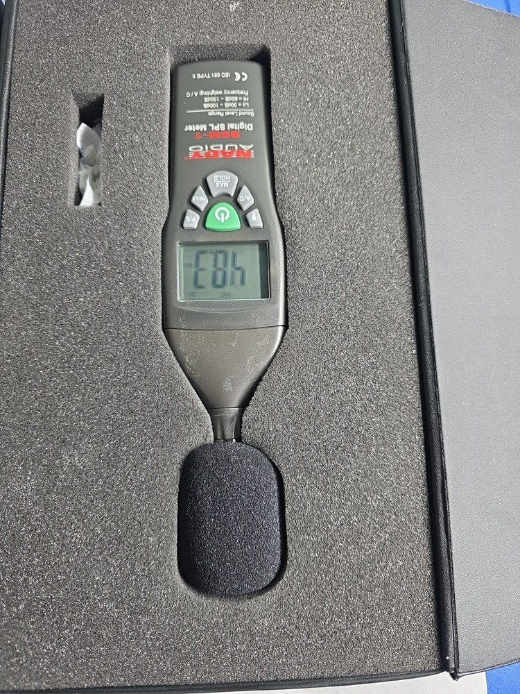 2-Professional High Accuracy Sound Level Meter 30dB-130dB Measuring Range