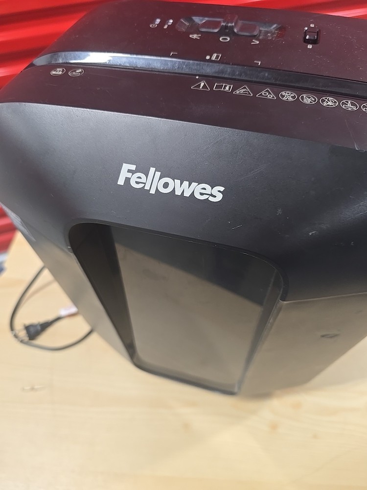 Fellowes 8 Sheet PowerShred LX41 Micro-Cut Shredder