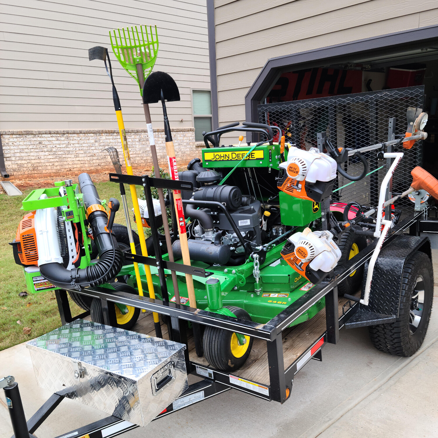 6 - Hole Trailer Shovel Holder – Fits Rakes, Pickaxes and Straight-Handle Tools