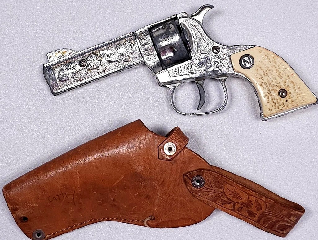 Vintage 1950’s Nichols Stallion Toy Cap Gun Western Cowboy w Holster Orange Plug