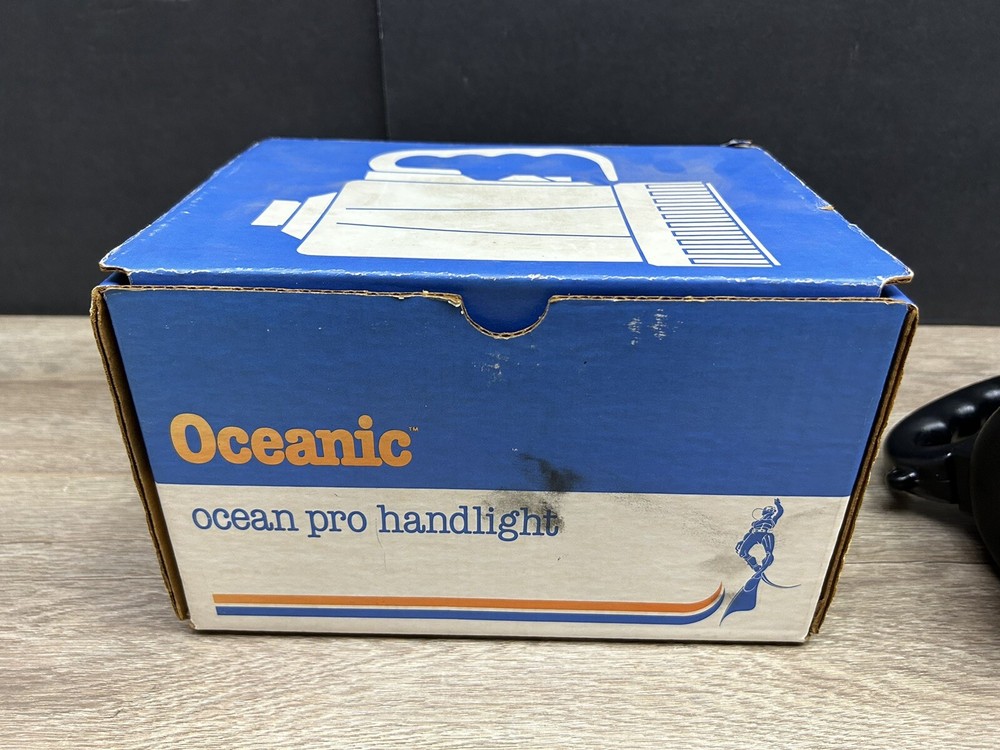 Vintage OCEANIC Ocean Pro Dive Snorkel Flashlight Hand Light