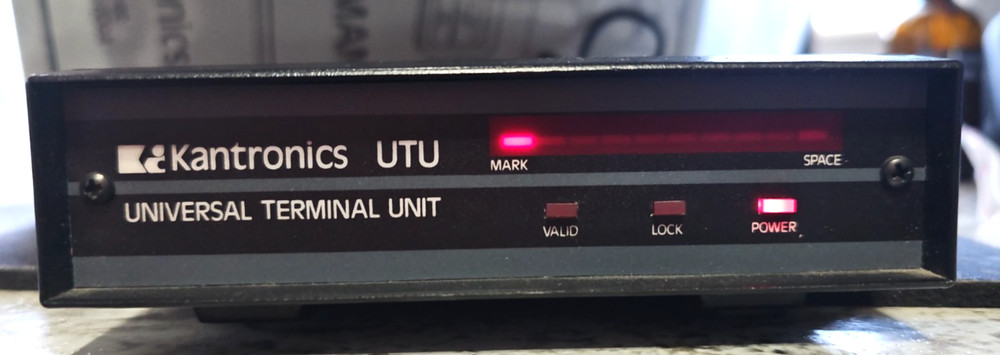 Kantronics UTU - Universal Terminal Unit with Cables No Power Supply - Untested