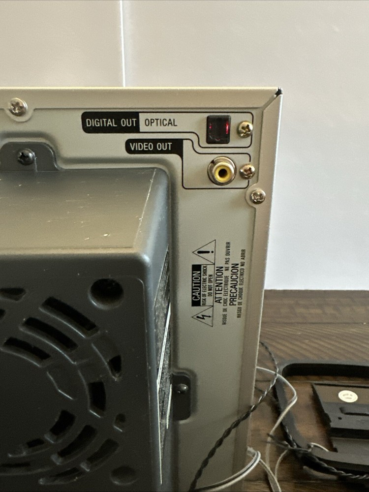 Sony CMT-DV2D DVD Micro Component System with Remote