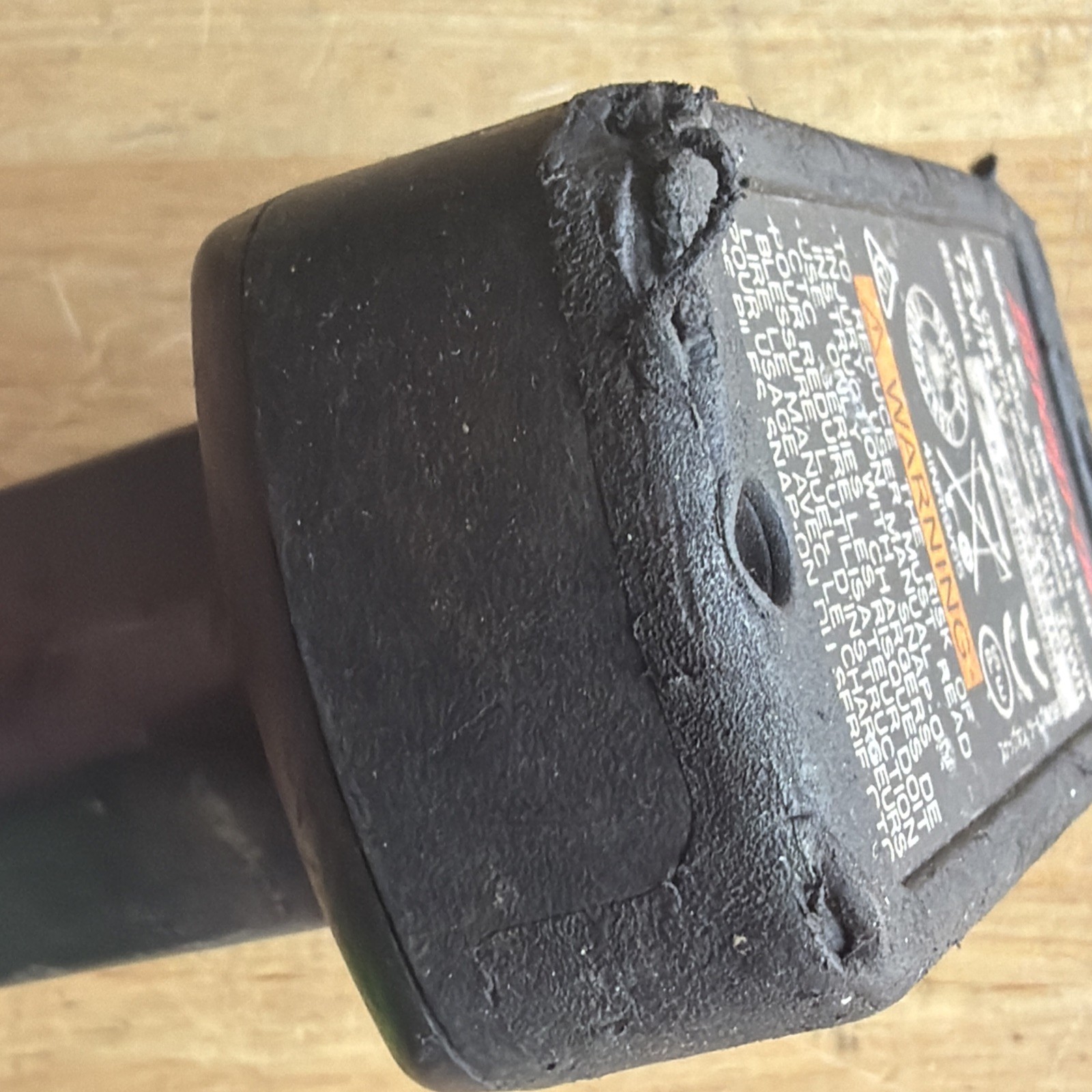 Snap On Tools Cordless Long Neck Ratchet 1/4" Drive Green W/ 1 Battery CTR717G