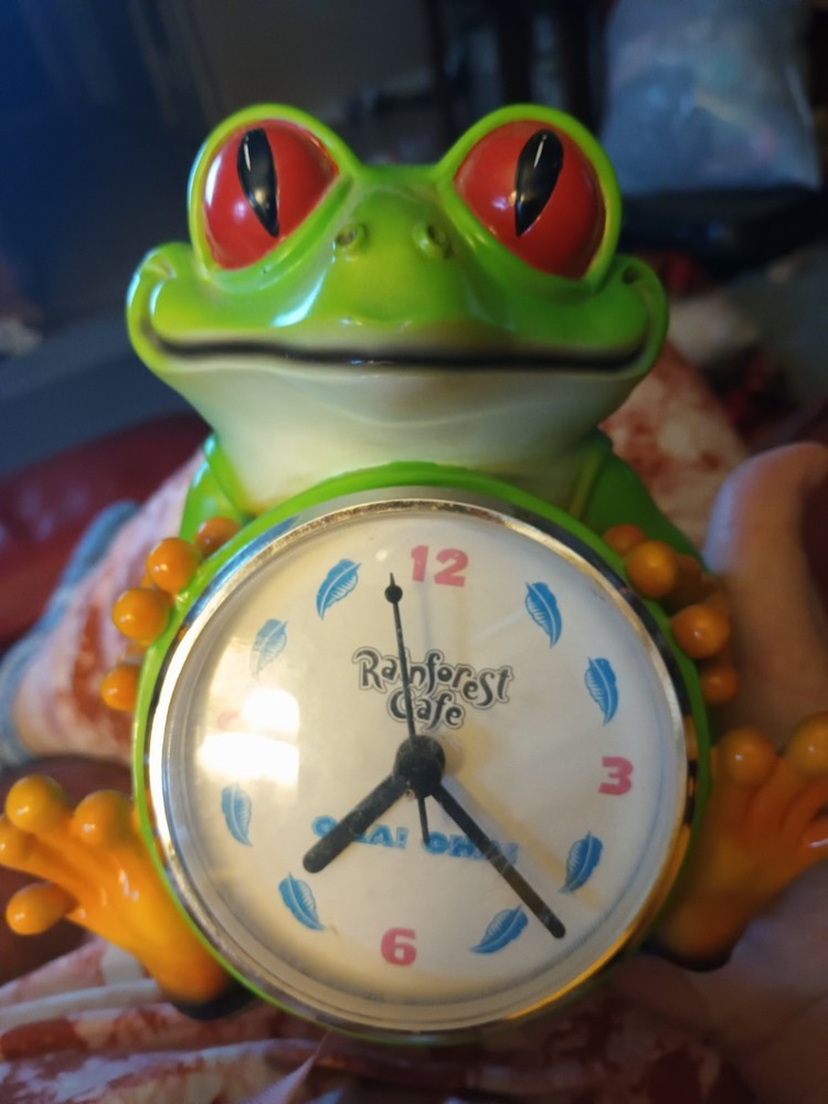 Rainforest Cafe Tree Frog table Clock Cha Cha Works Rare VTG