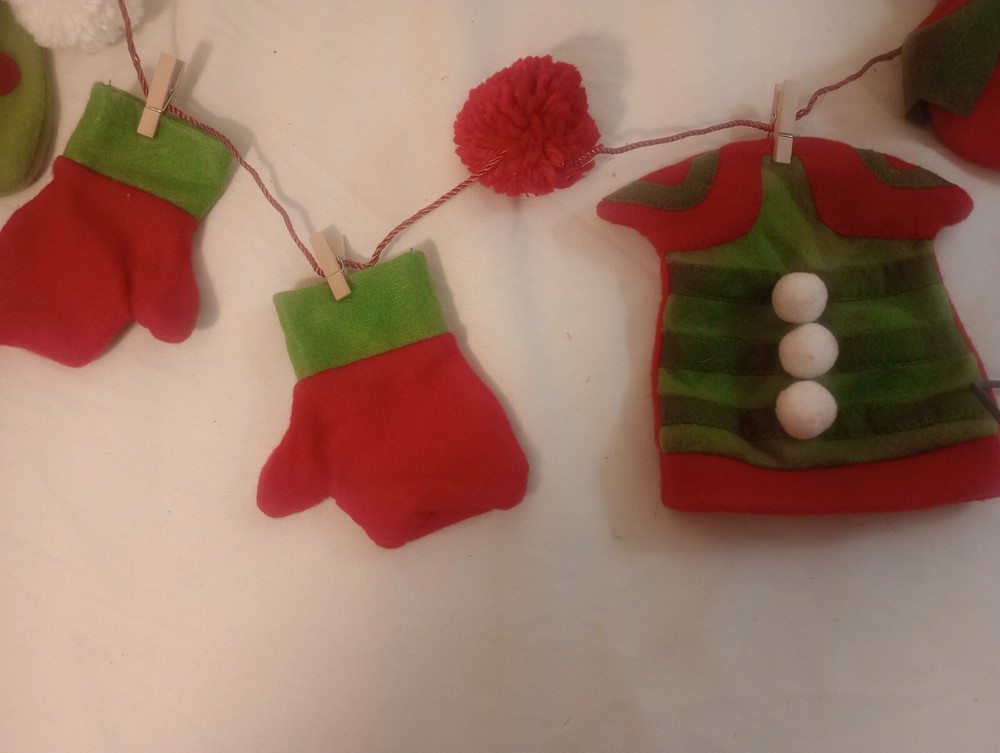 Elf's laundry Christmas decoration