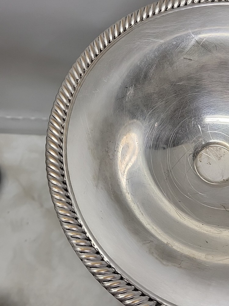 Vintage Wm Rogers Silver Plated Pedestal Gadroon Edged Candy/Fruit Bowl