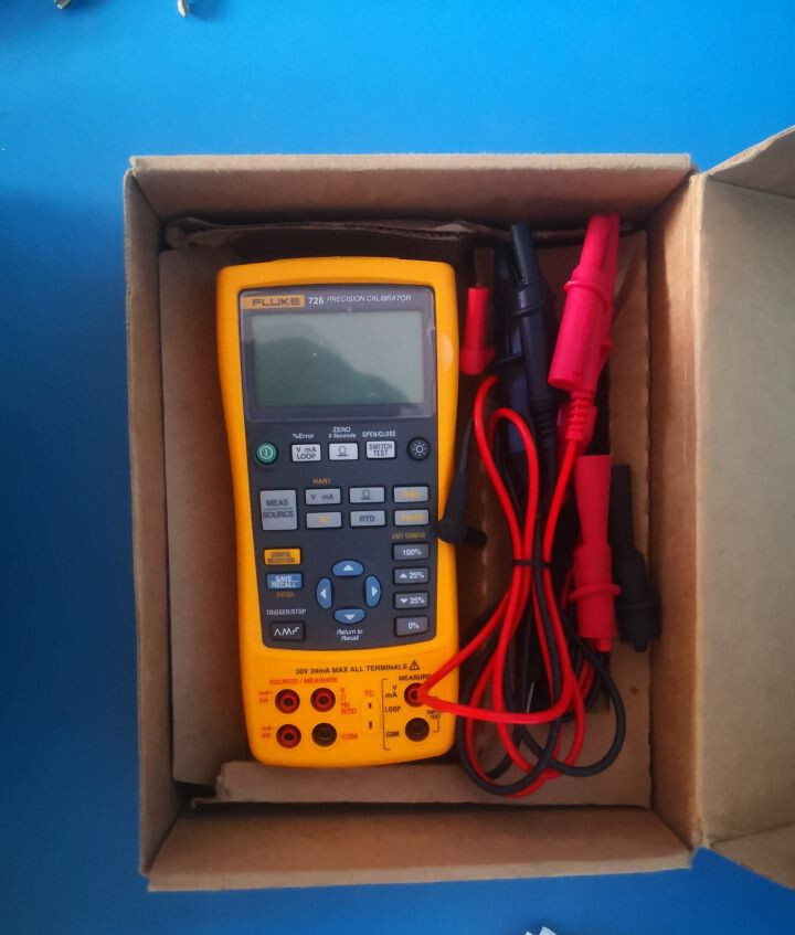 Fluke 726 Precision Multifunction Process Calibrator NEW