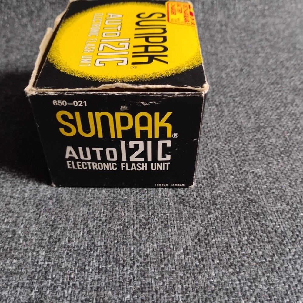 Sunpak Auto 121C Camera Flash