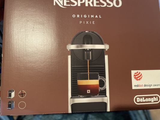 New Nespresso Original Pixie Espresso Machine DeLonghi