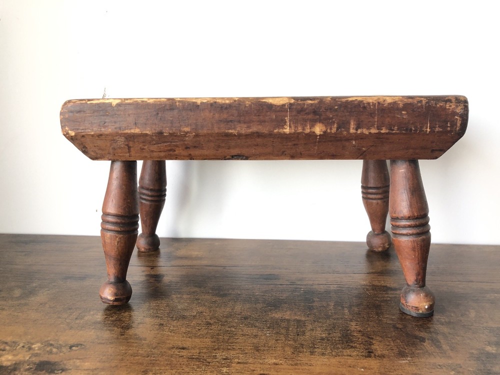 Rare 19th C. Shaker Rectangle Foot/Step Stool/Rest Button Feet Original Surface
