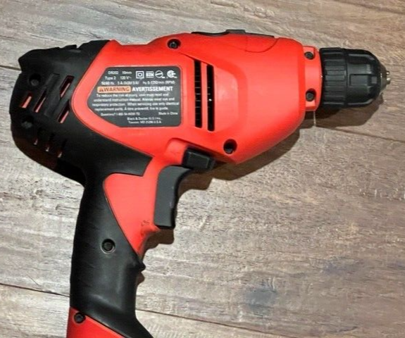 Black & Decker DR202 5 Amp 3/8-Inch Drill with Keyless Chuck & Level Tested