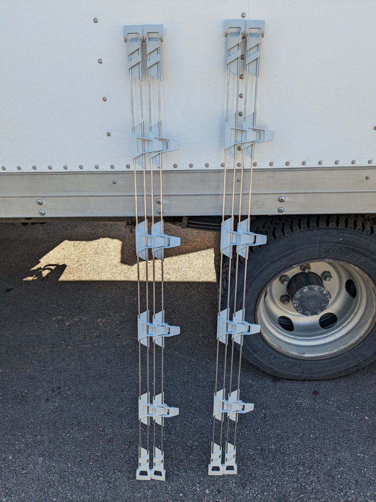 Metro MQLS72-2S,  MetroMax Q,  Stackable,  Shelf Side Ledge,