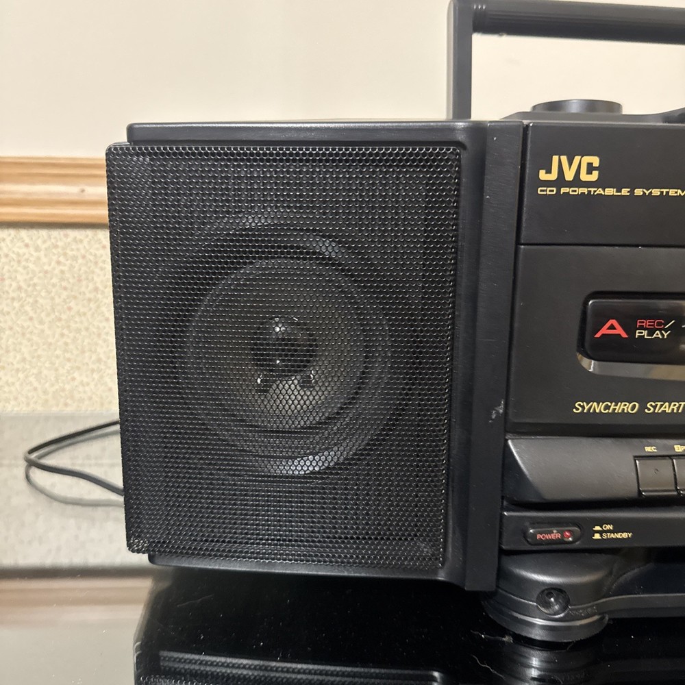 JVC PC-X100 CD PORTABLE SYSTEM