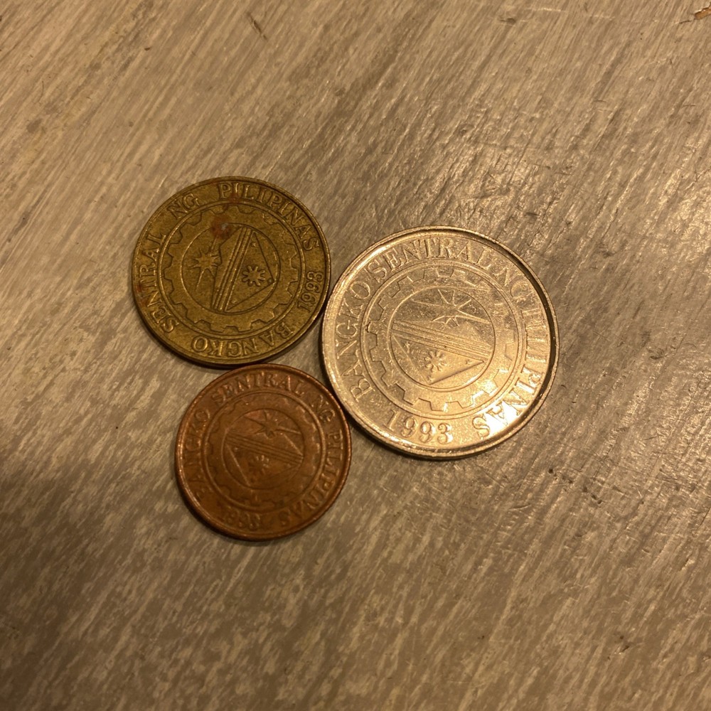 3 PHILIPPINES - 2017 Piso,  2002  25 Sentimo, 1995 10 Sentimos